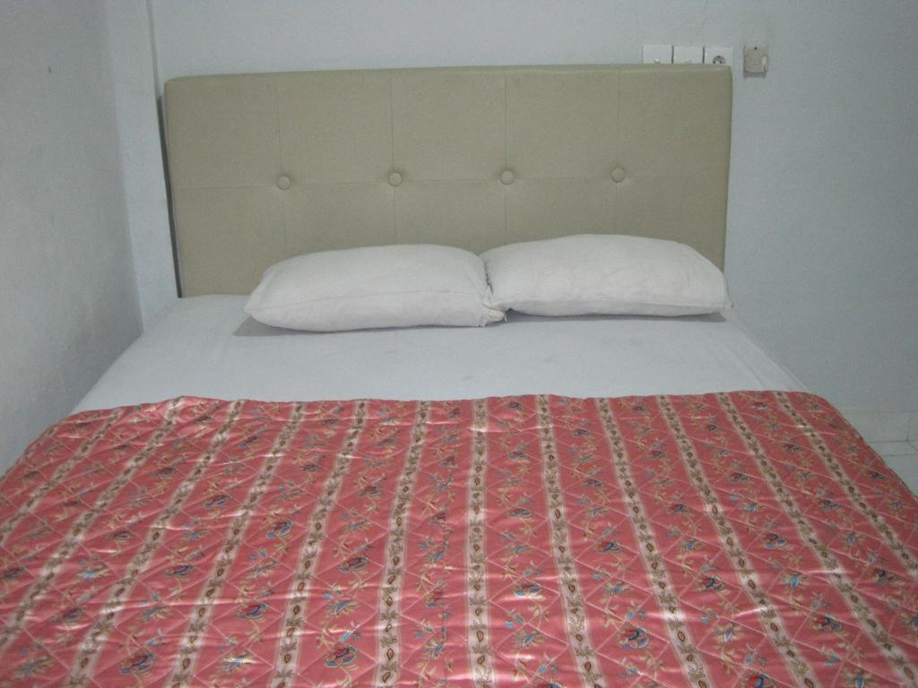 Taman Mekar Beach Inn Кута Номер фото